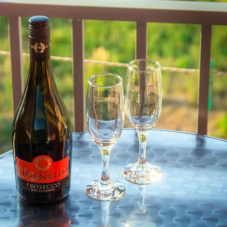 Porto-fino بيت ضيافة *