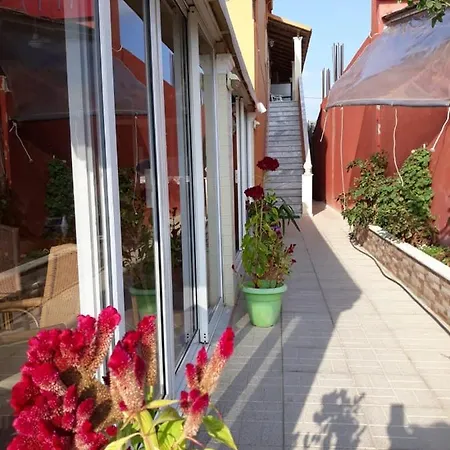 Porto-fino Guest house