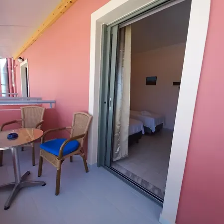 Porto-fino Guest house